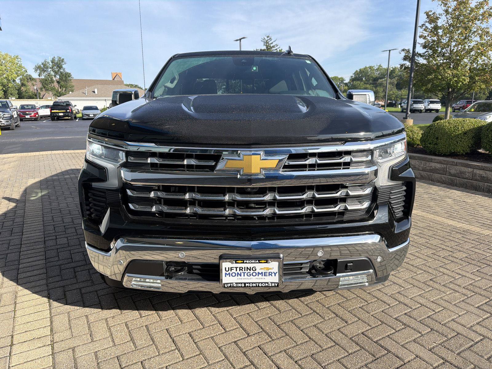 Used 2023 Chevrolet Silverado 1500 LTZ AWD/4WD image 8