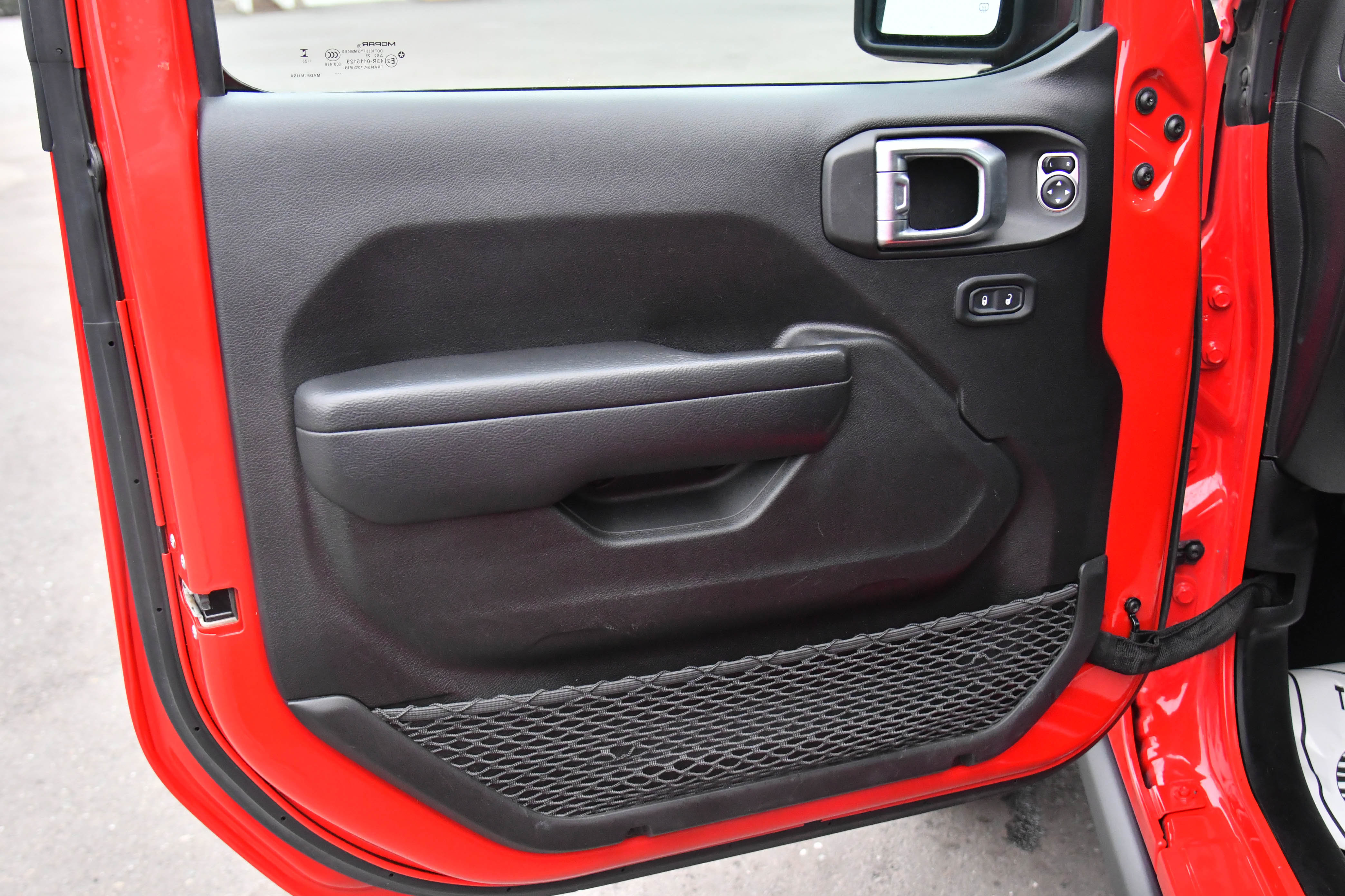 Used 2023 Jeep Wrangler Unlimited Rubicon image 16