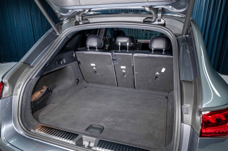 New 2026 Mercedes-Benz EQE 320+ SUV image 6