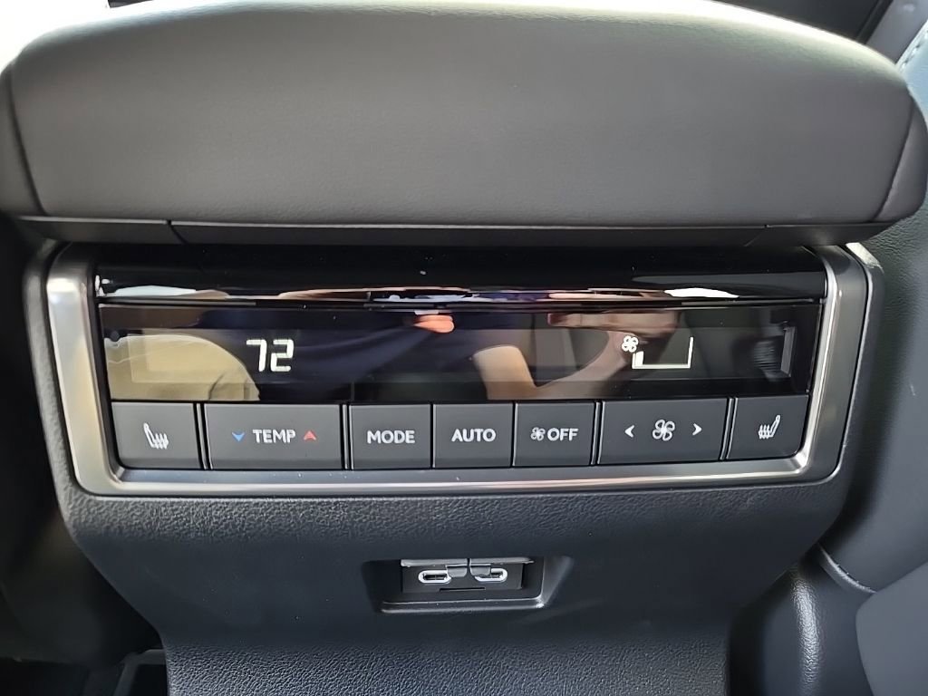 Used 2025 Lexus GX 550 w/ Accessory Package (2T) image 54