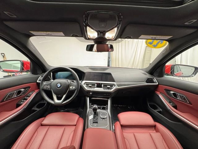 Used 2022 BMW 330i xDrive Sedan w/ Premium Package 2 image 21