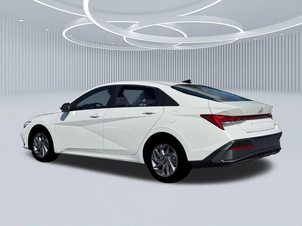 New 2026 Hyundai Elantra Blue image 4