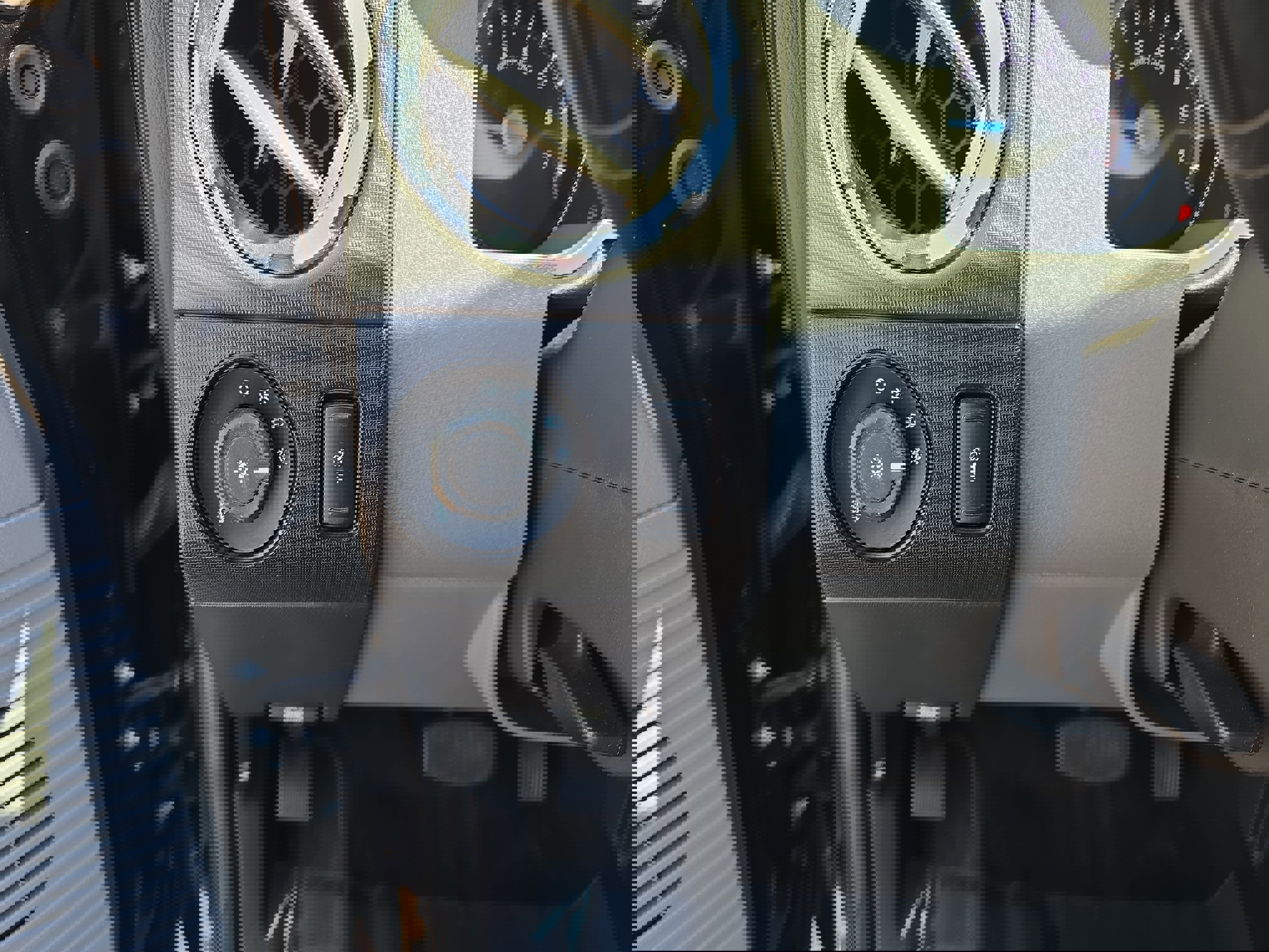 Used 2016 Ford F250 XLT w/ XLT Premium Package image 28