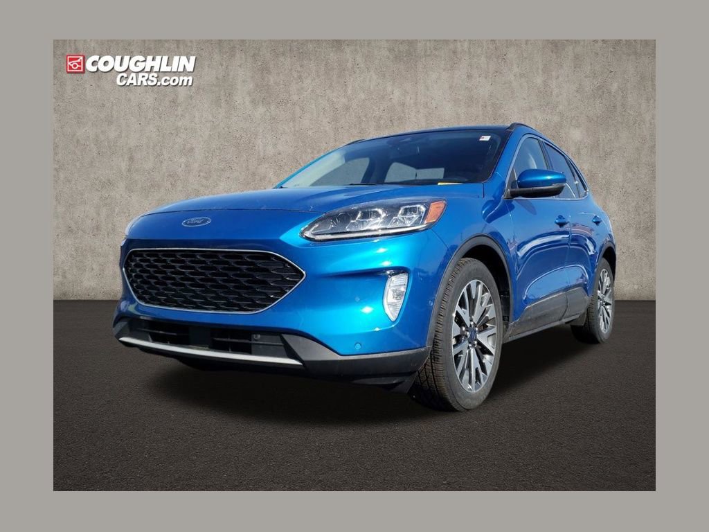 Used 2020 Ford Escape Titanium image 1