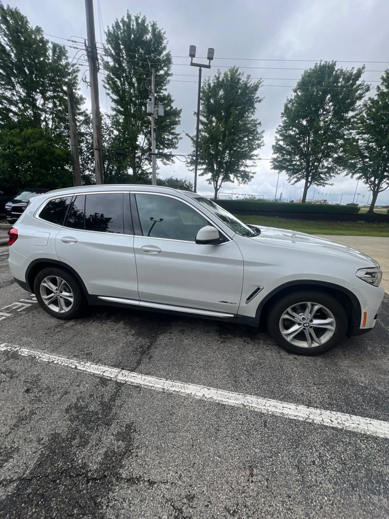 Used 2018 BMW X3 xDrive30i AWD/4WD image 6