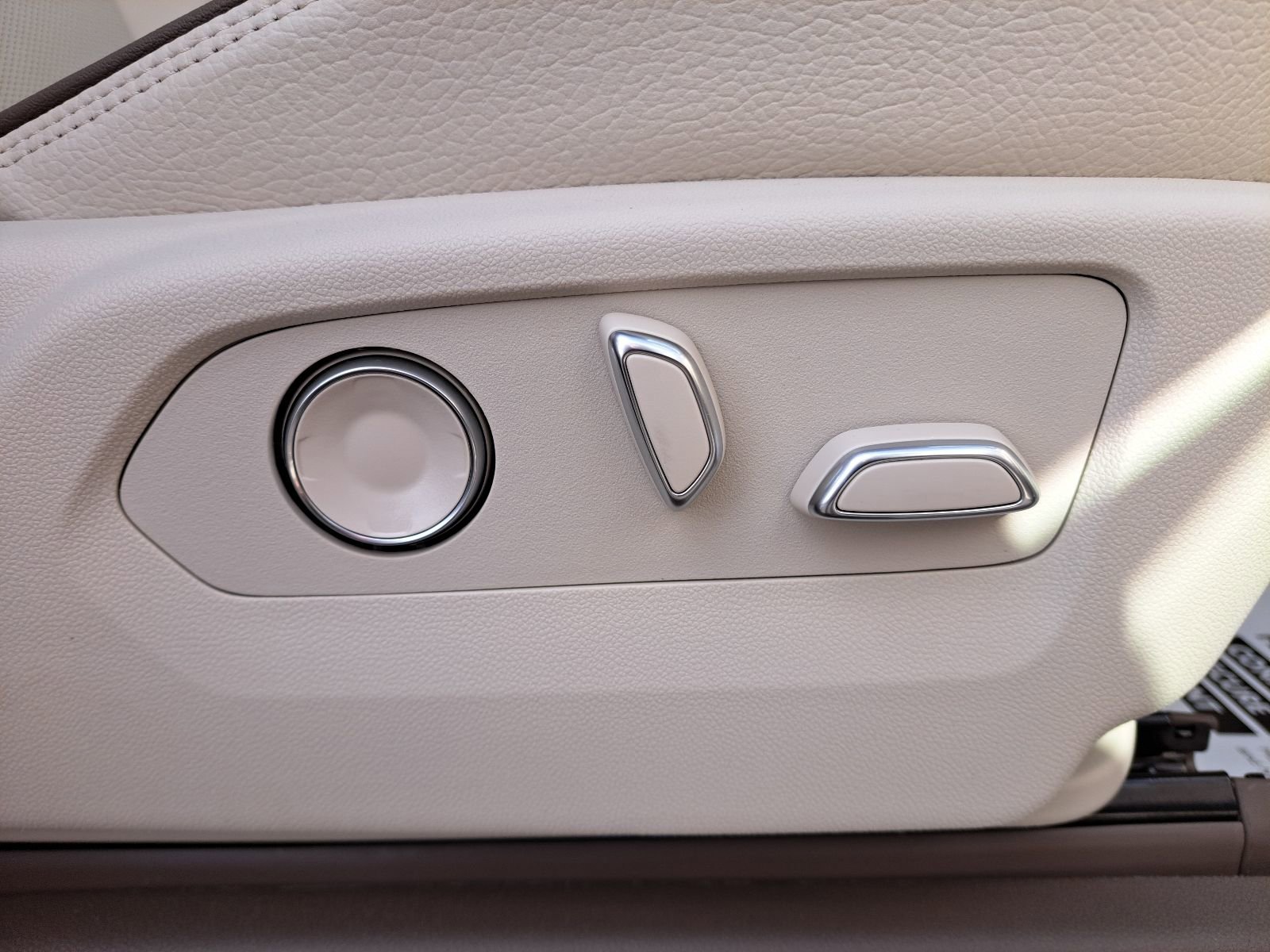 New 2026 GMC Yukon Denali image 36