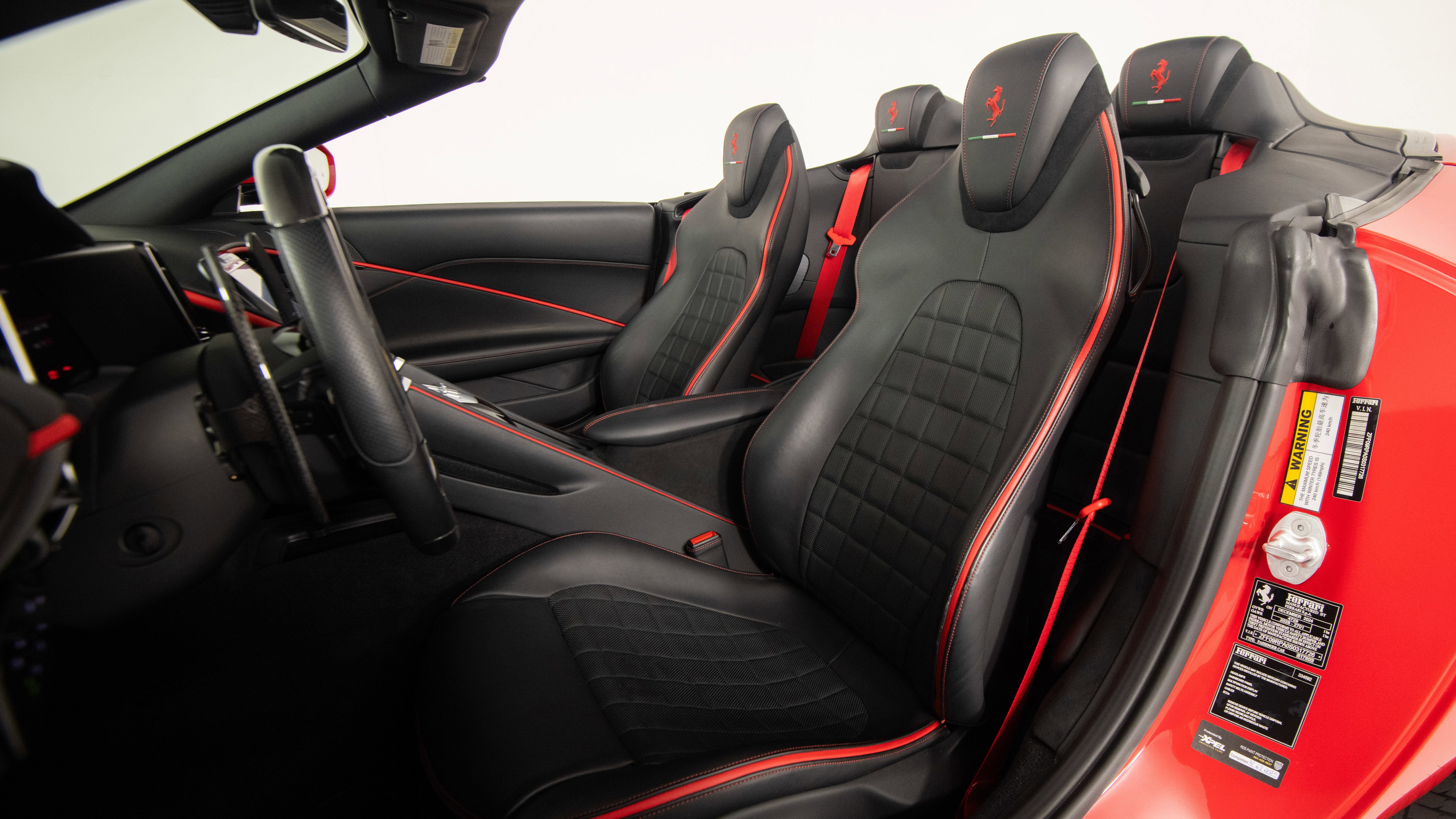 Certified 2025 Ferrari Roma Spider RWD image 18