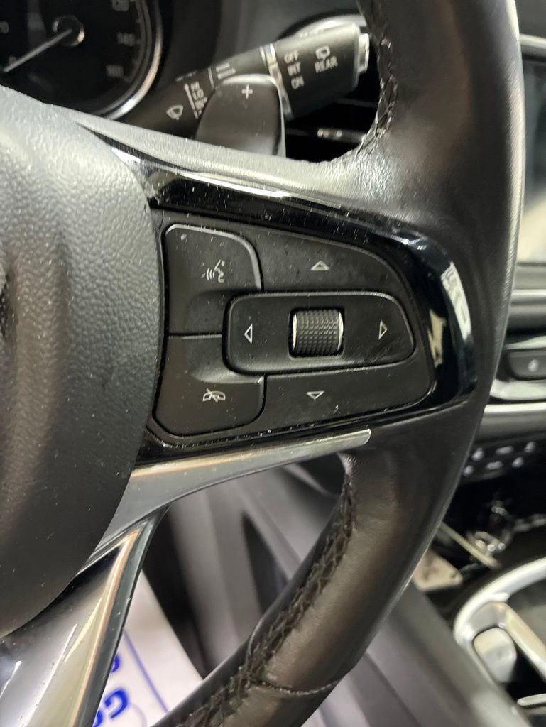 Used 2022 Buick Enclave Essence w/ Experience Buick Package AWD/4WD image 16