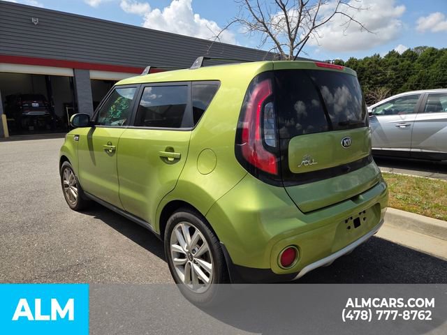 Used 2017 Kia Soul + image 20