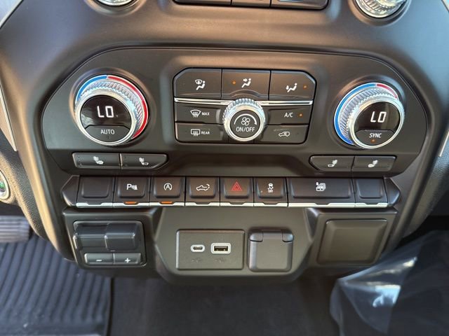 Used 2020 GMC Sierra 1500 SLE w/ SLE Value Package image 31