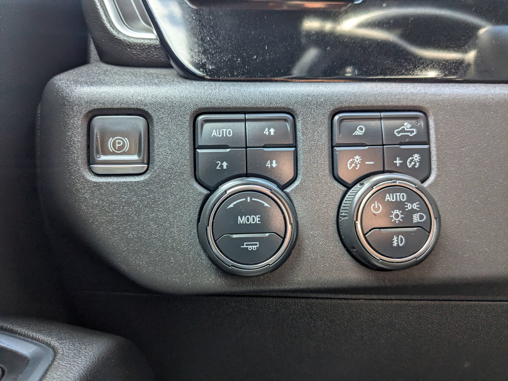 Used 2023 Chevrolet Silverado 1500 High Country AWD/4WD image 22