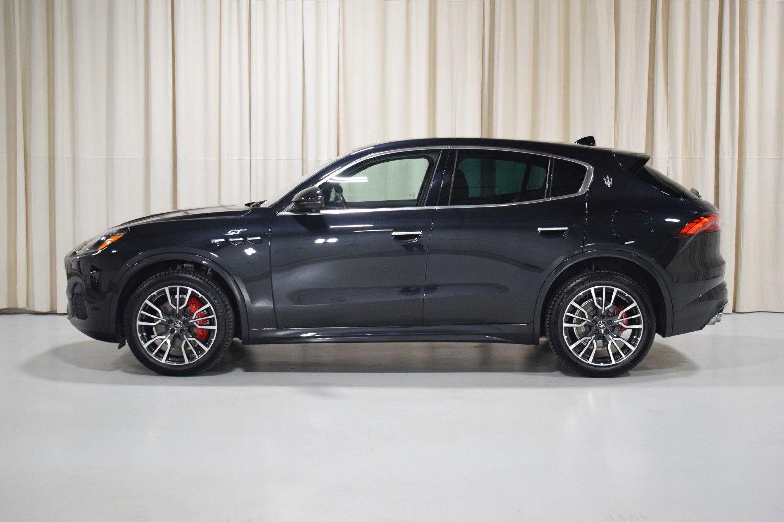 Certified 2024 Maserati Grecale Modena AWD/4WD image 5