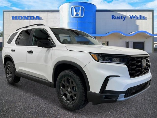 New 2025 Honda Pilot TrailSport