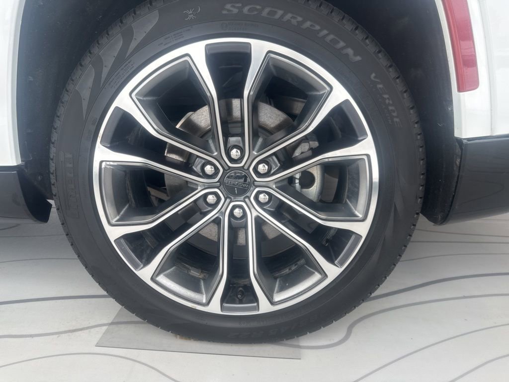 New 2025 Jeep Grand Wagoneer Series III w/ HD Trailer Tow Package image 53