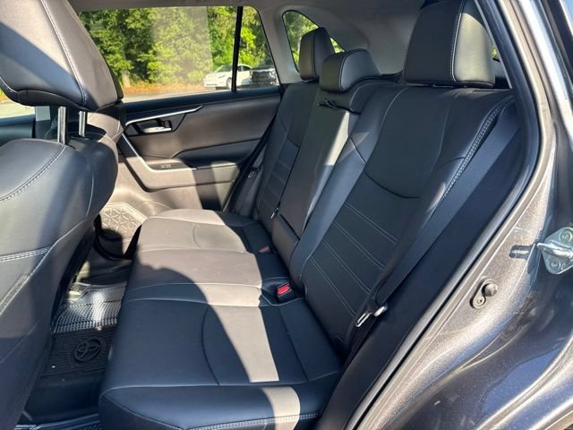 Used 2022 Toyota RAV4 XLE Premium FWD image 15