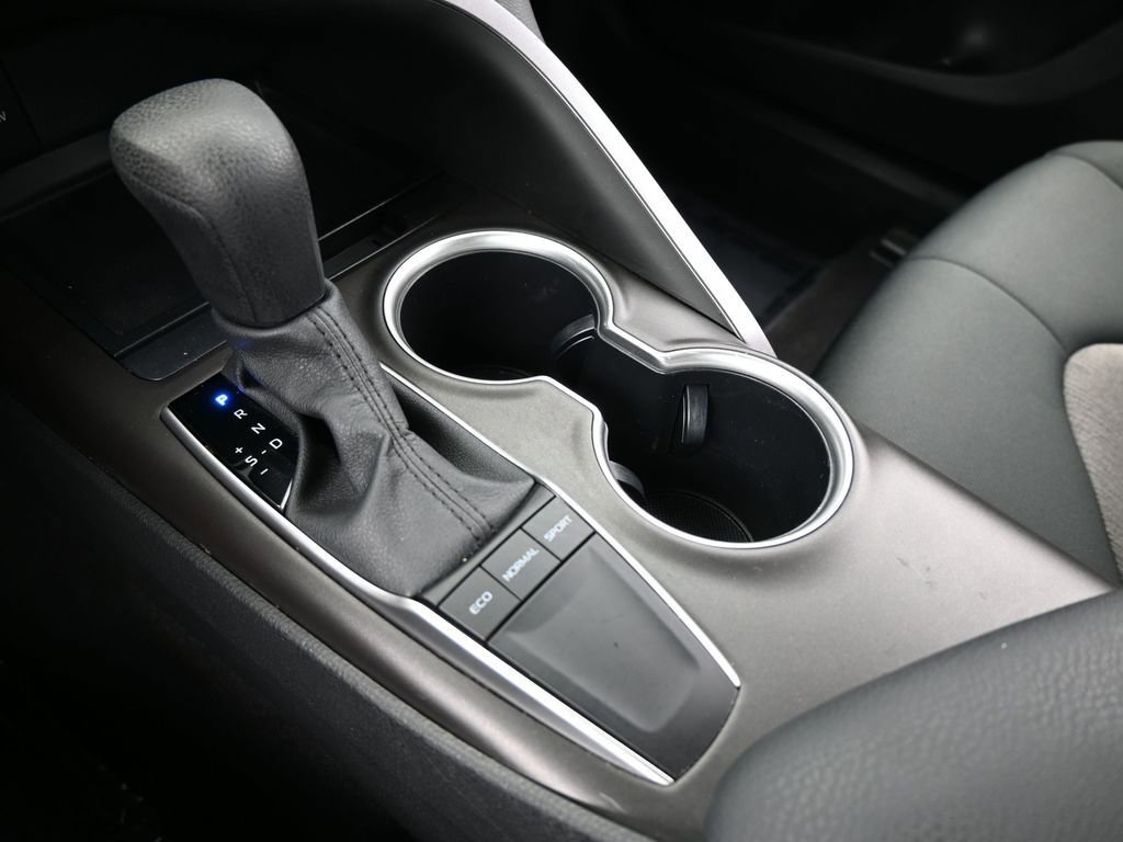 Used 2024 Toyota Camry LE image 26