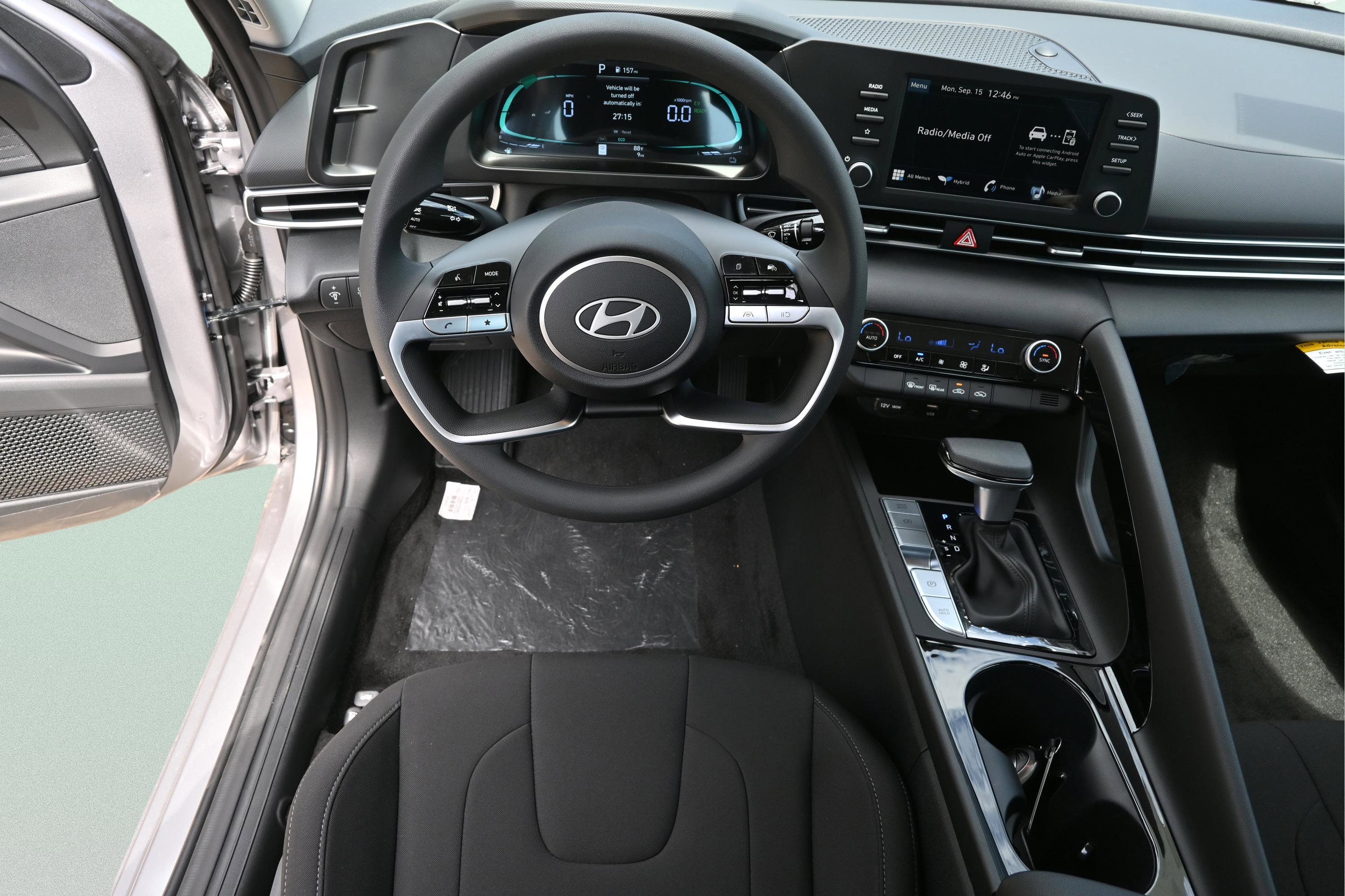 New 2025 Hyundai Elantra Blue image 12