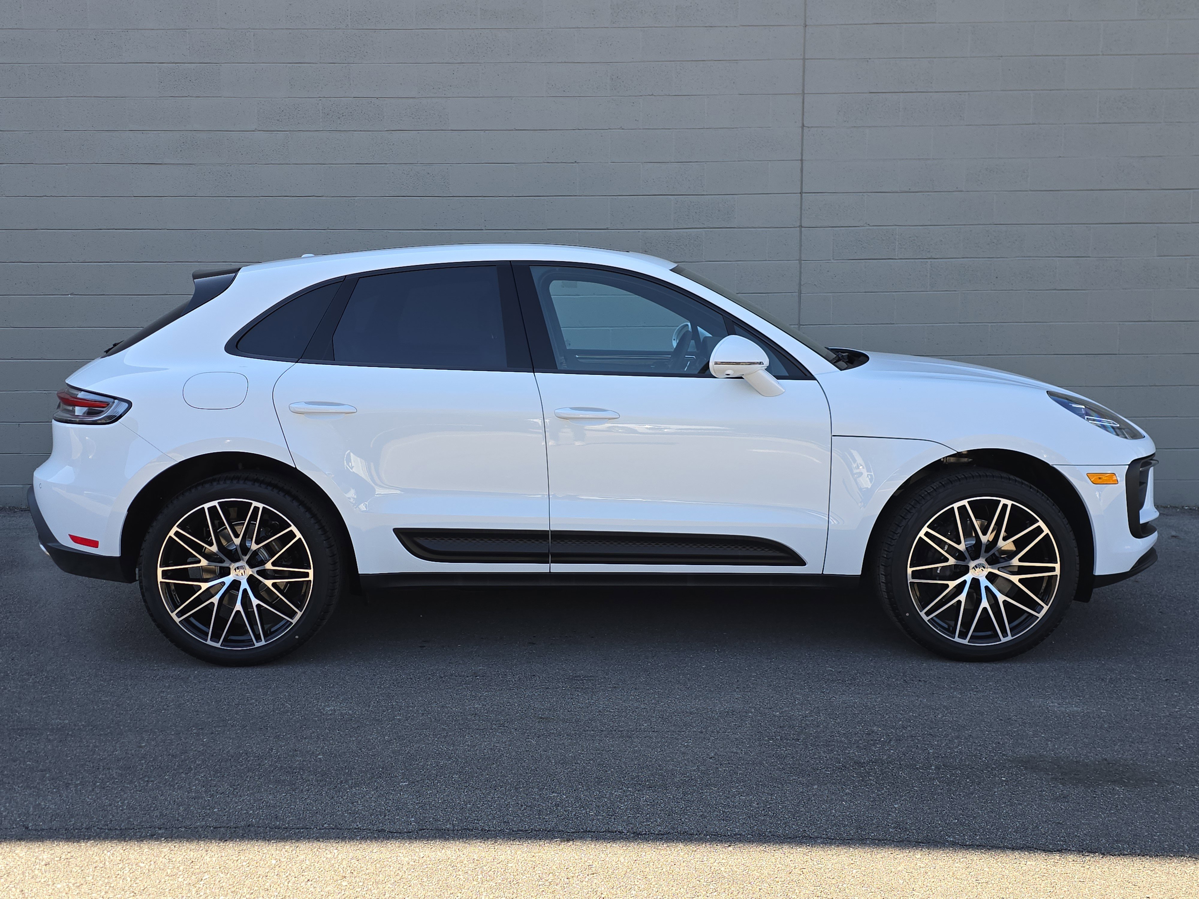 New 2026 Porsche Macan image 10
