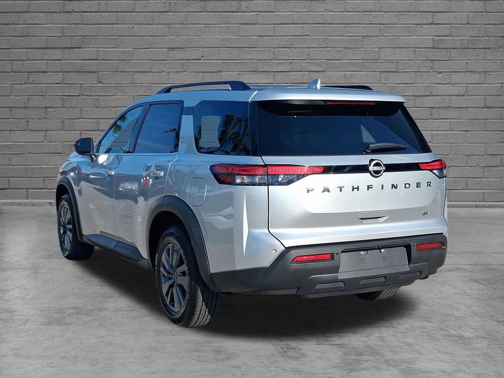 Used 2024 Nissan Pathfinder SV FWD image 4