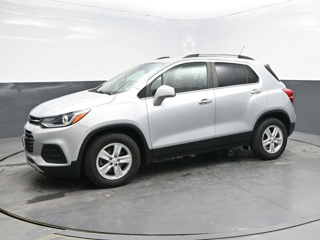Used 2019 Chevrolet Trax LT w/ LT Convenience Package image 3