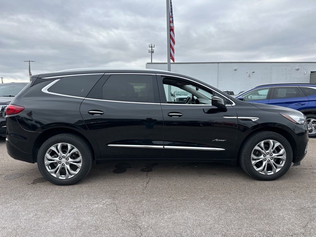 Used 2021 Buick Enclave Avenir w/ Avenir Technology Package image 5