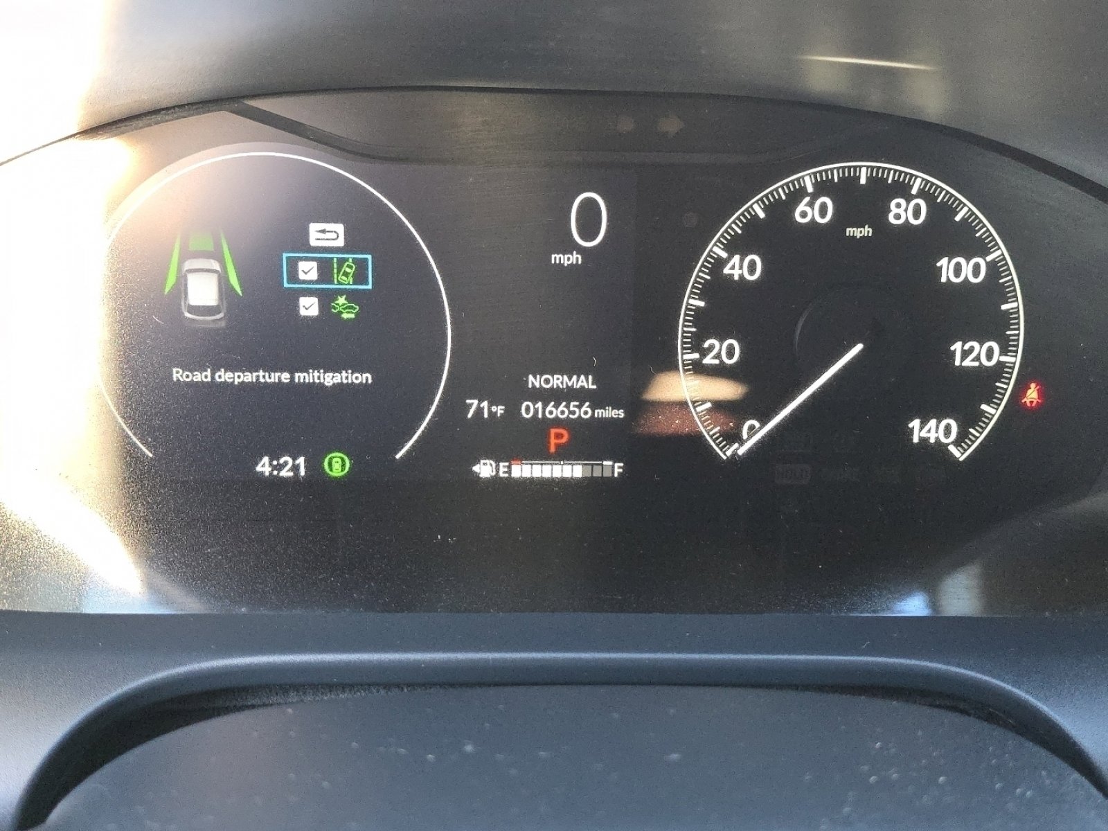 Used 2025 Honda HR-V LX image 31