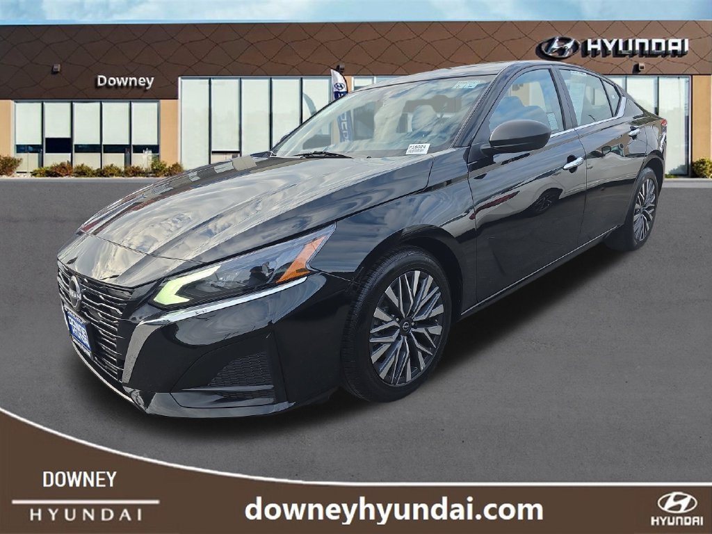 Used 2025 Nissan Altima 2.5 SV