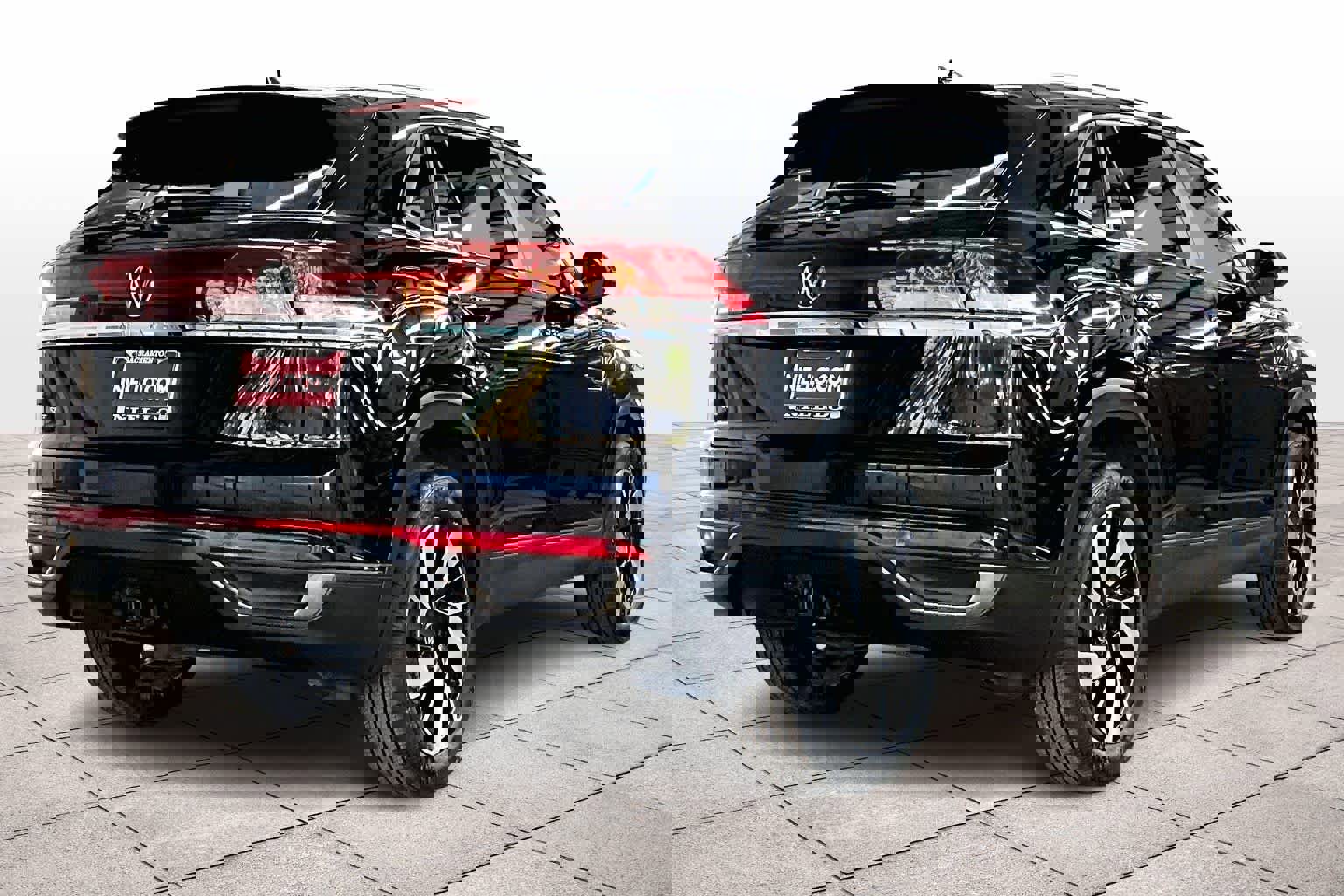 Used 2024 Volkswagen Atlas Cross Sport SE image 16