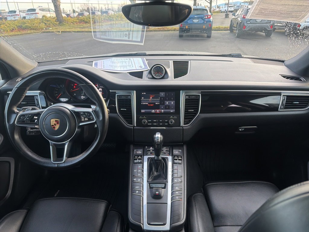 Used 2018 Porsche Macan image 27