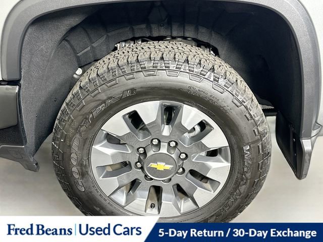 Used 2025 Chevrolet Silverado 2500 Custom w/ Custom Convenience Package image 31
