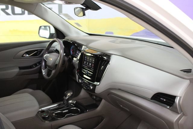 Used 2021 Chevrolet Traverse LT FWD image 12