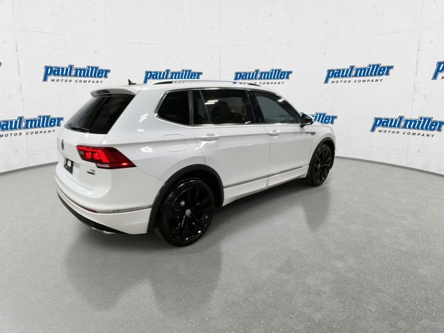 Used 2018 Volkswagen Tiguan SEL Premium w/ R-Line Package AWD/4WD image 11