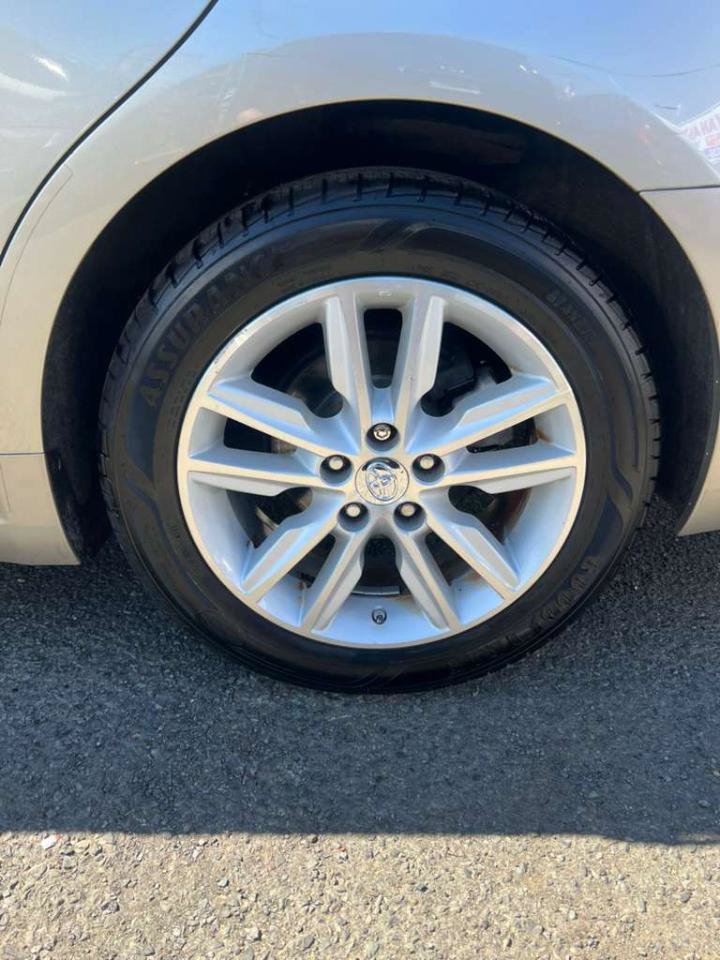 Used 2015 Toyota Avalon XLE FWD image 13