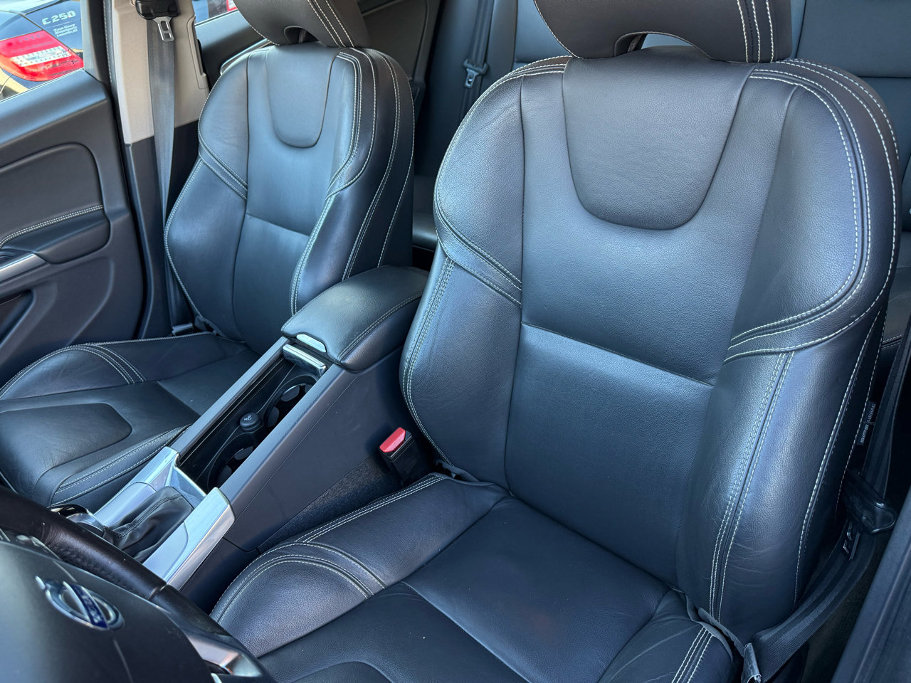 Used 2017 Volvo S60 T5 Dynamic w/ Vision Package image 6