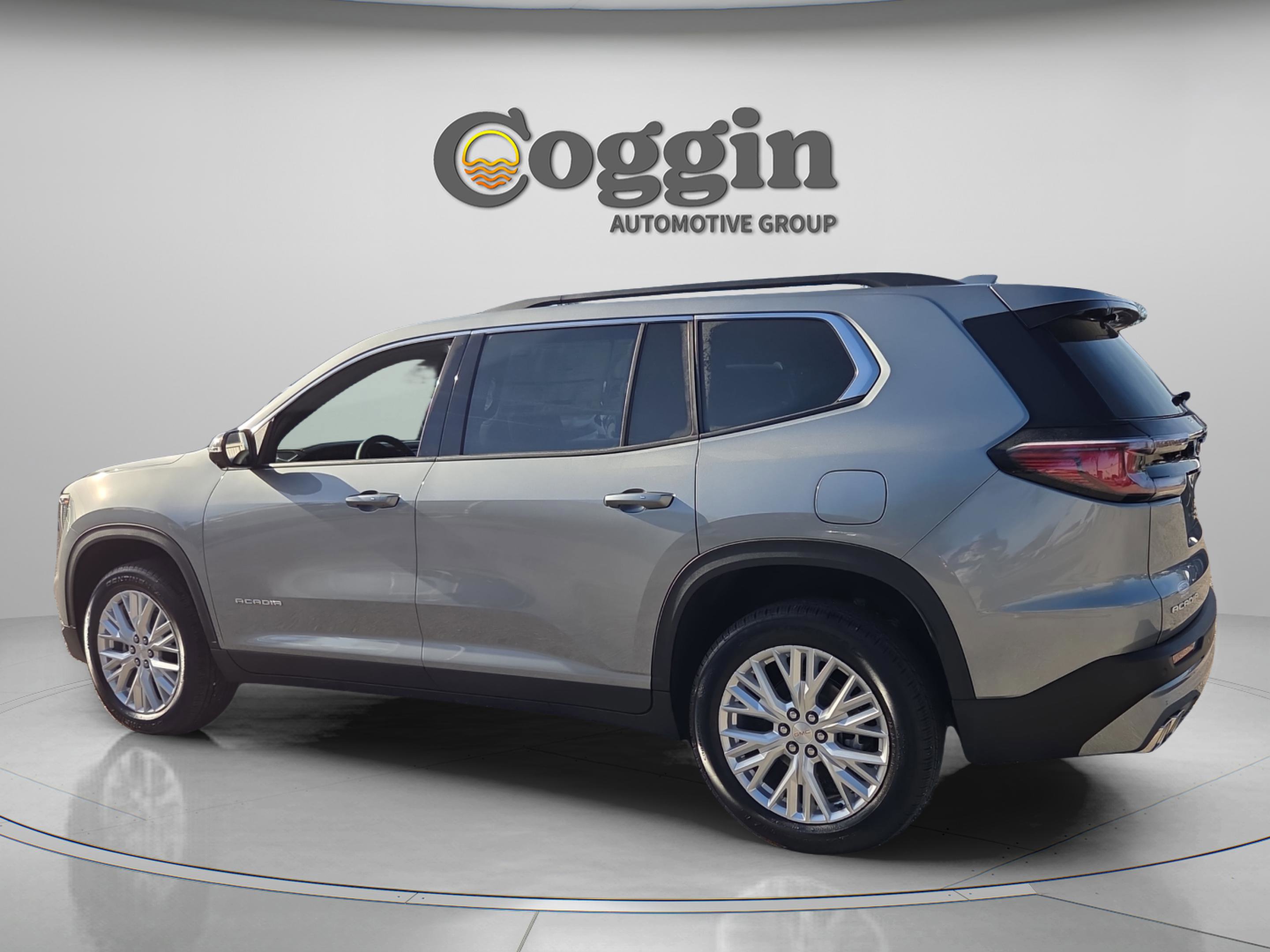 New 2026 GMC Acadia Elevation w/ Elevation Premium Package FWD image 4