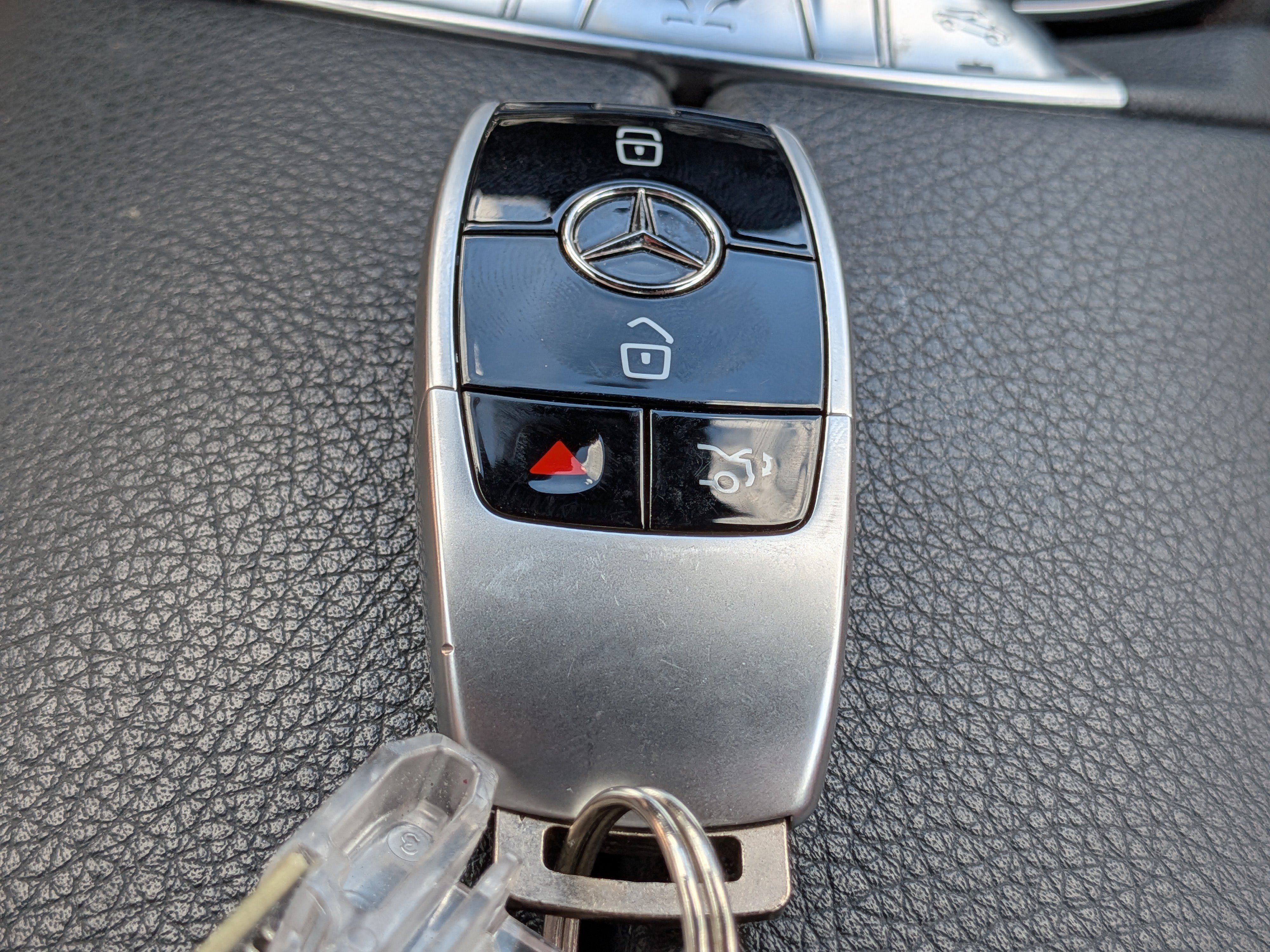 Used 2020 Mercedes-Benz E 450 Cabriolet w/ AMG Line image 32