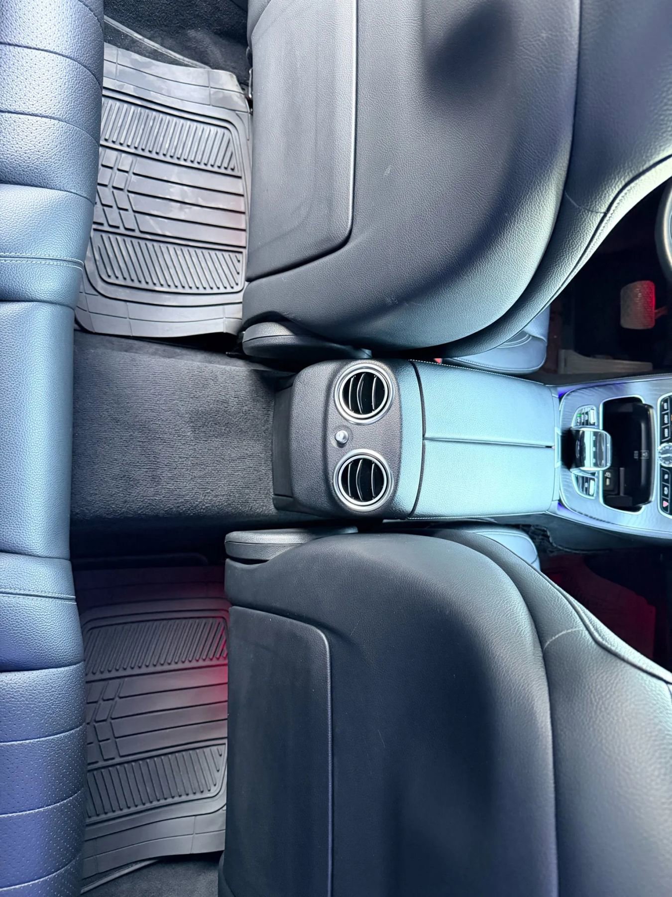 Used 2019 Mercedes-Benz E 300 image 19