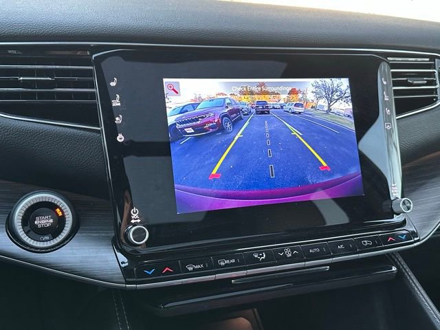 Used 2024 Jeep Wagoneer Series III w/ Premium Group I image 32