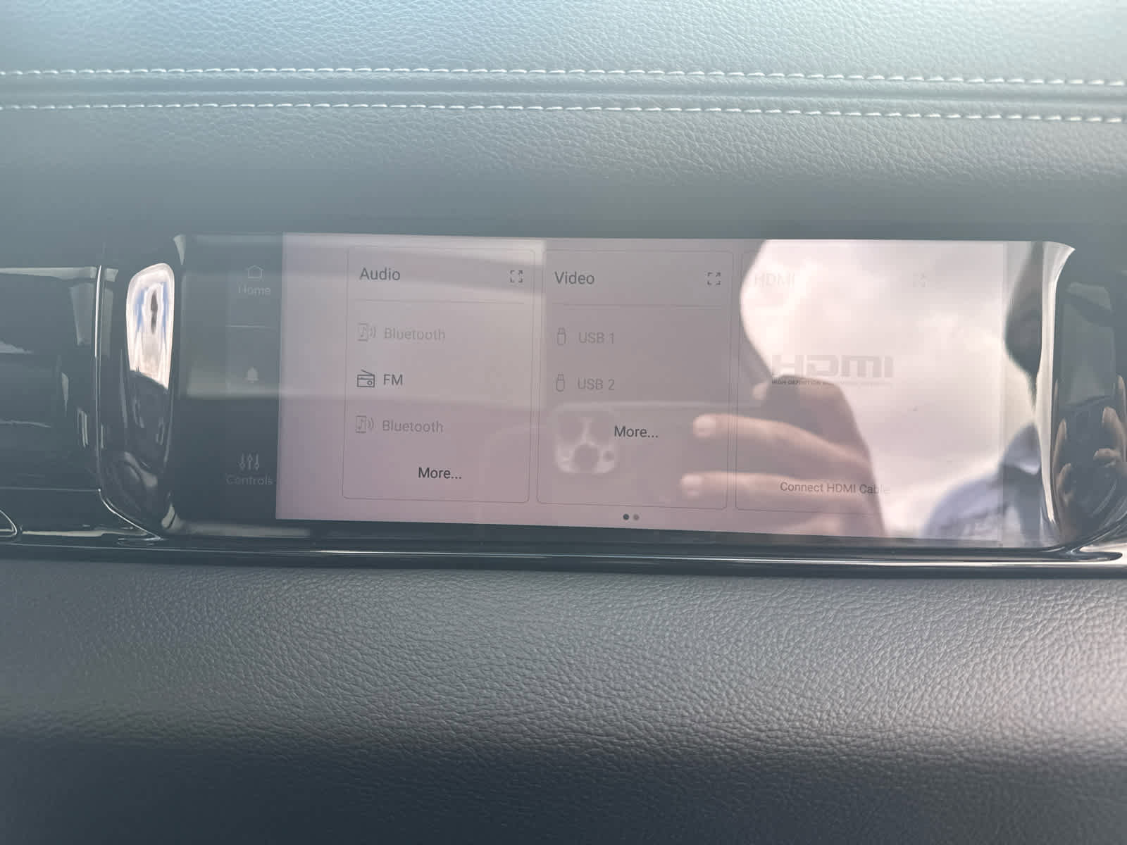 Used 2025 RAM 1500 Laramie w/ Night Edition image 21