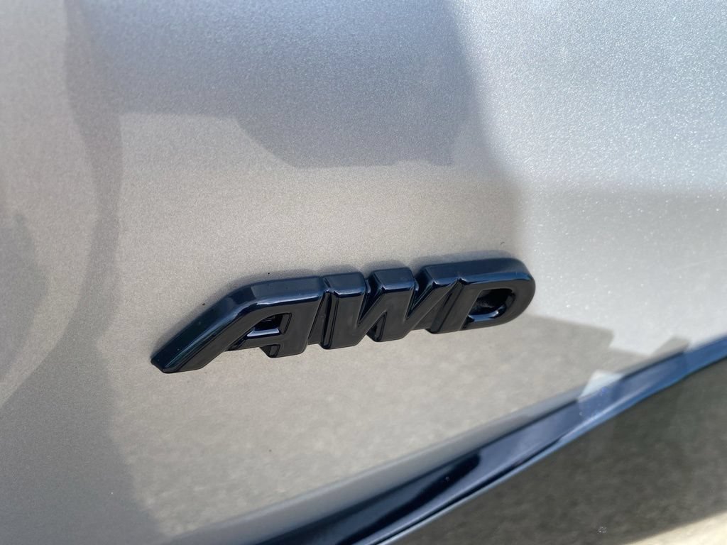 Used 2023 Toyota RAV4 XSE AWD/4WD image 13