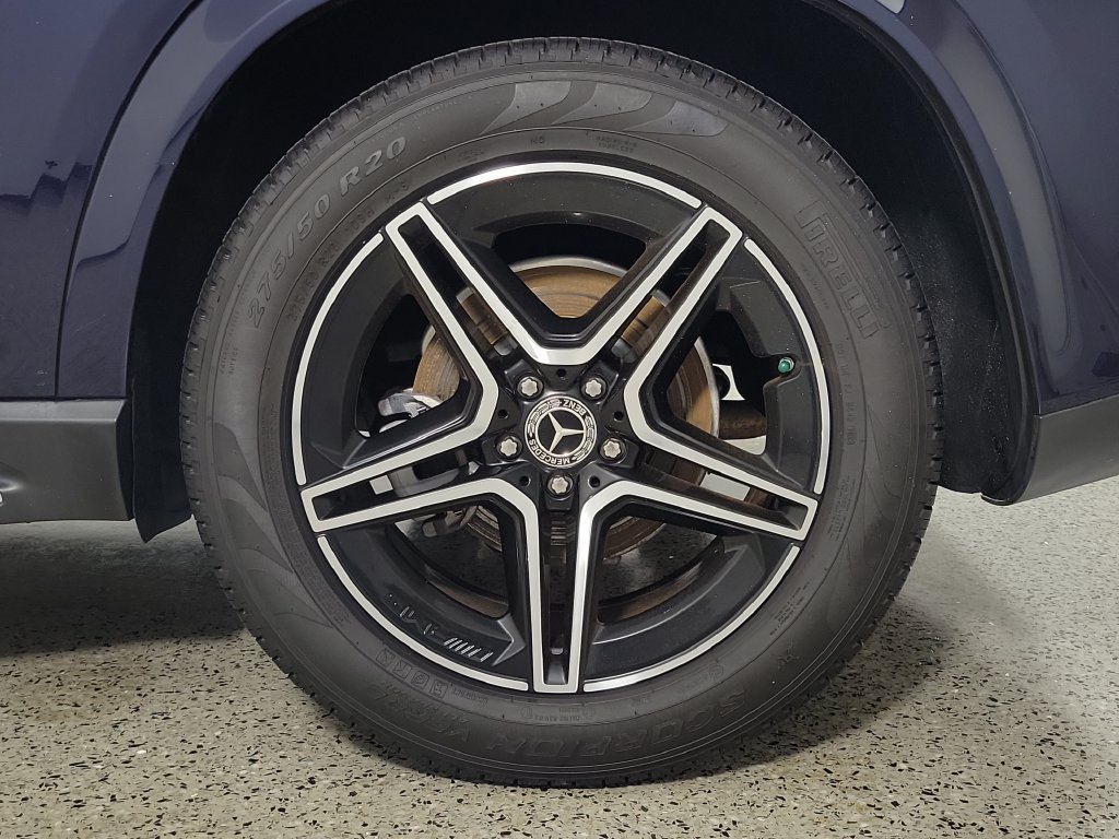 Used 2022 Mercedes-Benz GLE 350 w/ AMG Line Exterior image 9