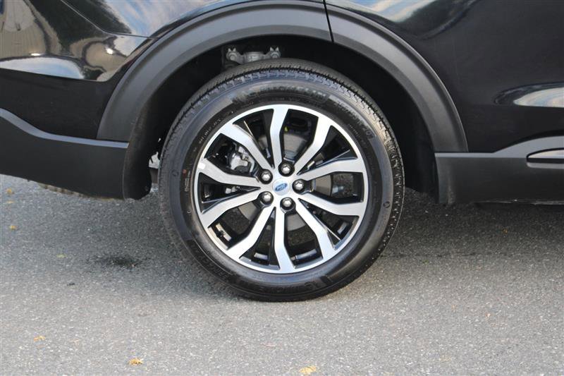 Used 2025 Ford Explorer ST-Line AWD/4WD image 9