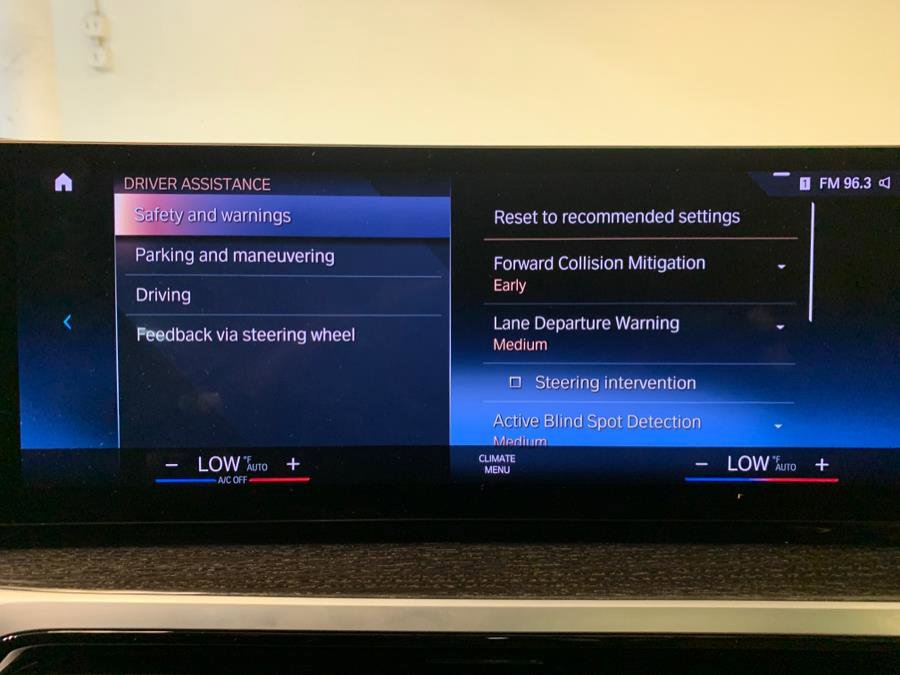 Used 2023 BMW M340i xDrive image 39