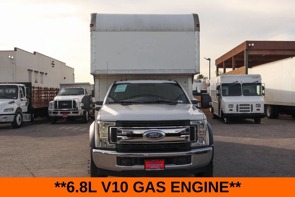 Used 2017 Ford F550 2WD Regular Cab Super Duty image 3