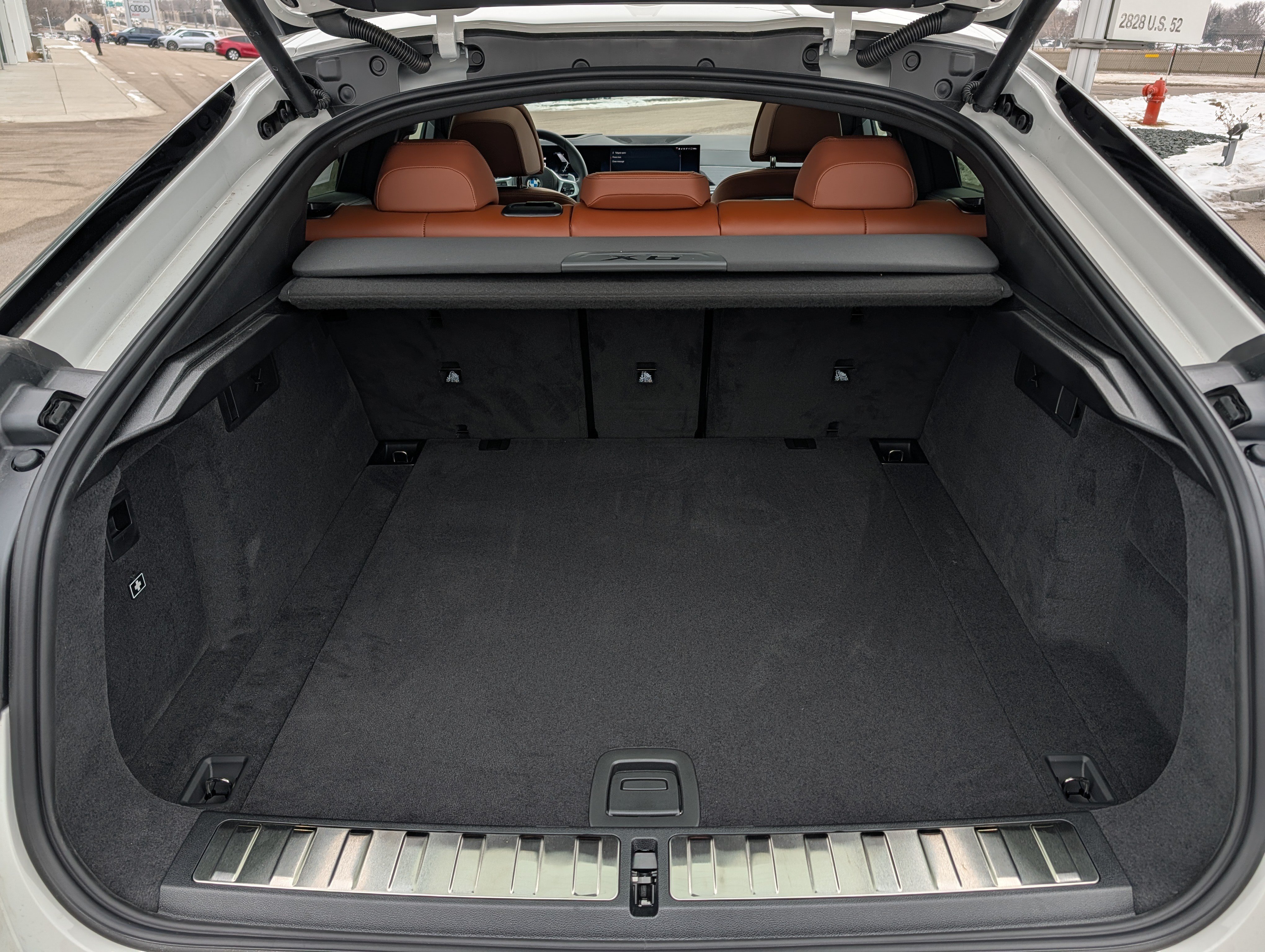 New 2026 BMW X6 M60i AWD/4WD image 7