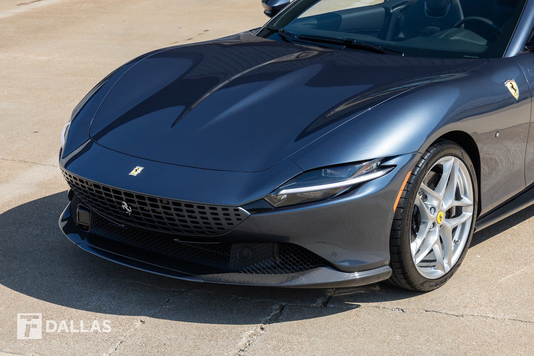 Used 2024 Ferrari Roma Spider RWD image 6