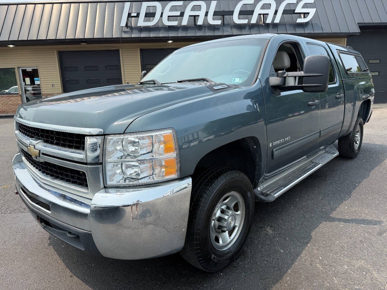 Used 2009 Chevrolet Silverado 2500 LT AWD/4WD image 1