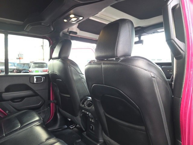 Used 2022 Jeep Wrangler Unlimited Sahara image 49