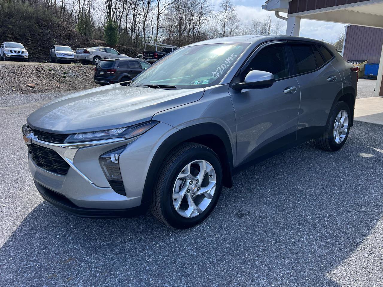 Used 2024 Chevrolet Trax LS w/ LS Convenience Package image 3