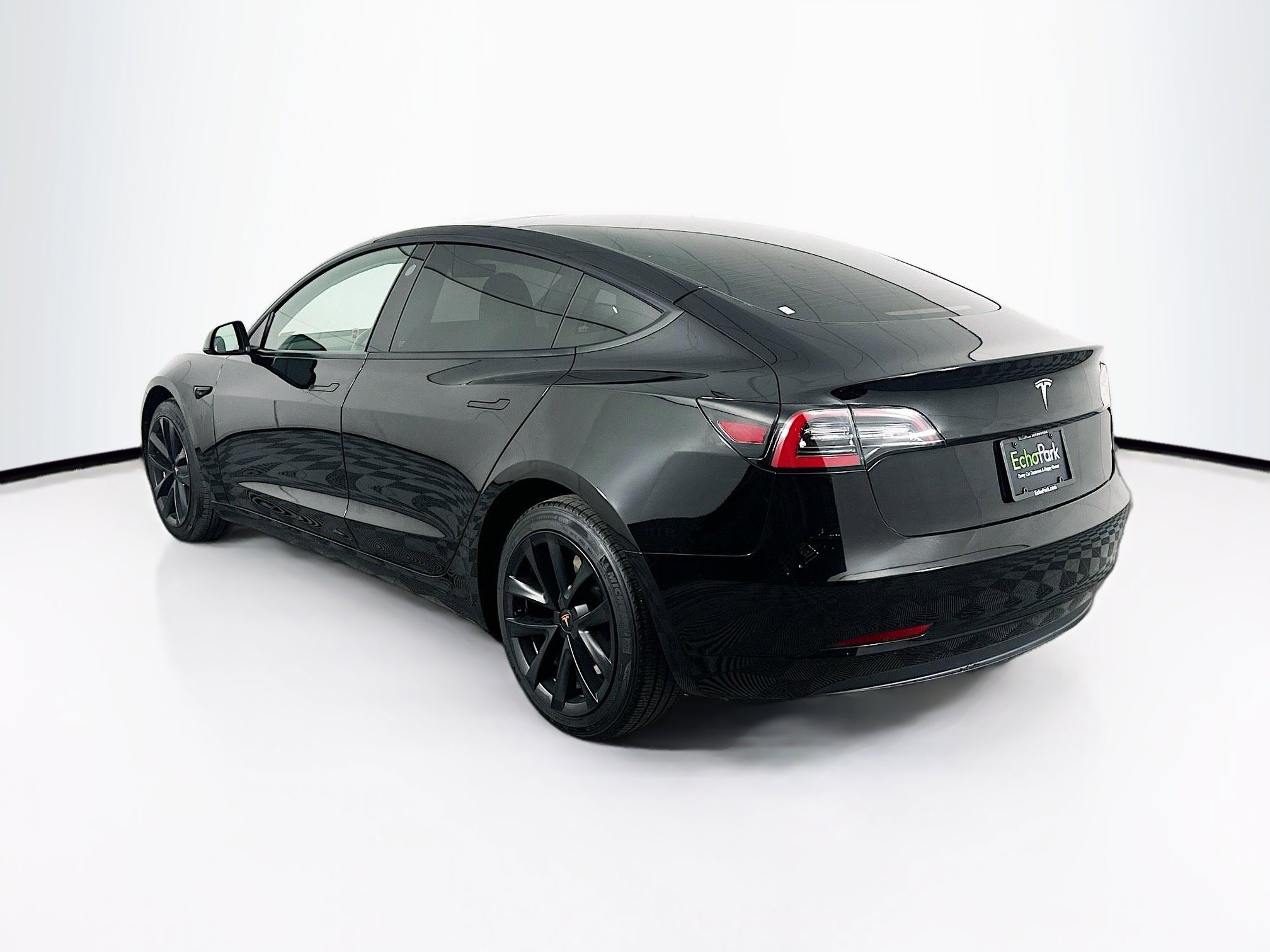 Used 2023 Tesla Model 3 Standard Range RWD image 5
